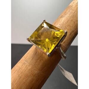 New with tag sterling silver lemon quartz ring size 7